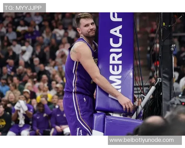 无詹与里对东契奇的影响分析雷迪克称他表现出色队友纷纷效仿 无詹与里对东契奇的影响分析雷迪克称他表现出色队友纷纷效仿