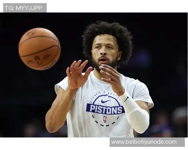 张佳玮分析火箭战术变化KD的威慑力与小贾的完美配合成关键因素 张佳玮分析火箭战术变化KD的威慑力与小贾的完美配合成关键因素